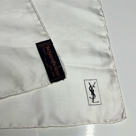 Yves Saint Laurent 19” White 100% Silk Scarf - New - Picture 2 of 2